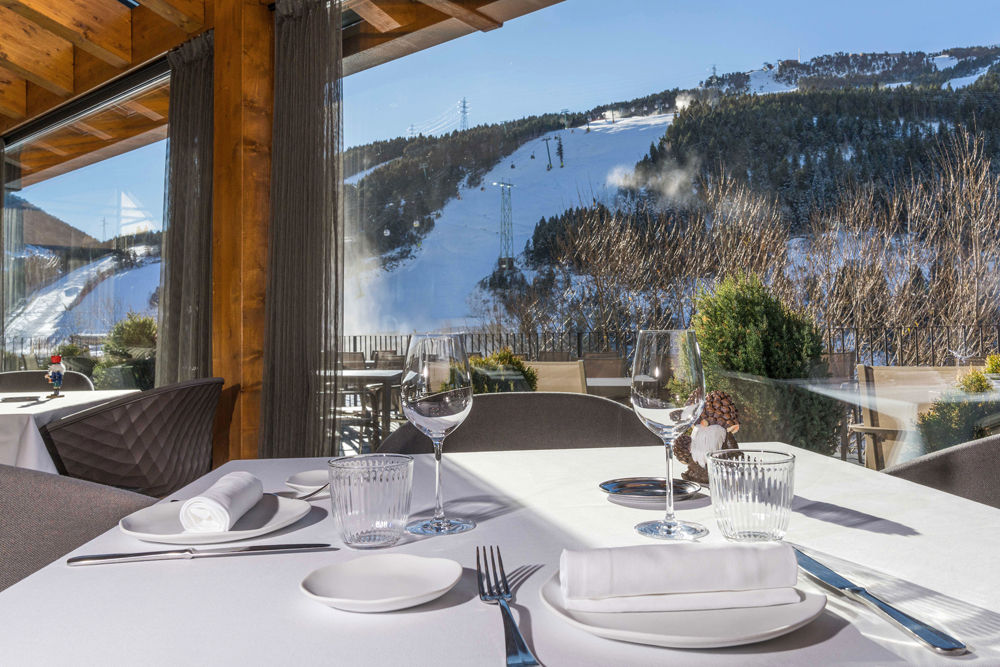 /content/dam/visitandorra/ca/assets/images/què-fer/gastronomia/featured-cafes-in-andorra/1000X667_restaurant-hotel-naudi4.jpg