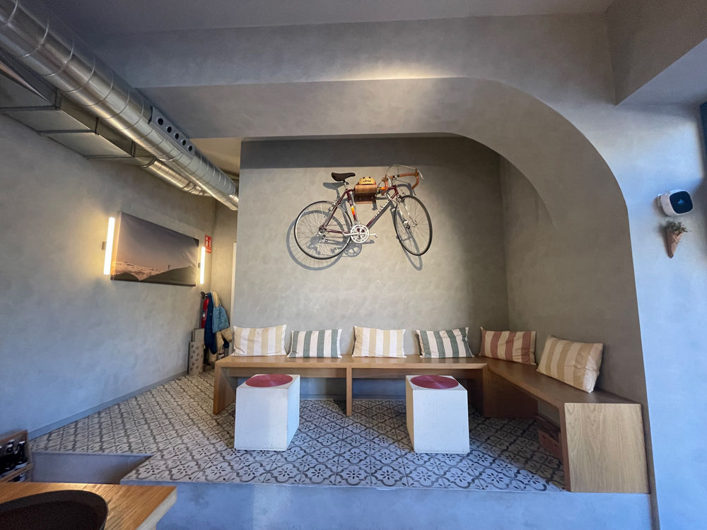 /content/dam/visitandorra/ca/assets/images/què-fer/gastronomia/cycling-friendly-establishments/1000X750_gir-cafe.jpg