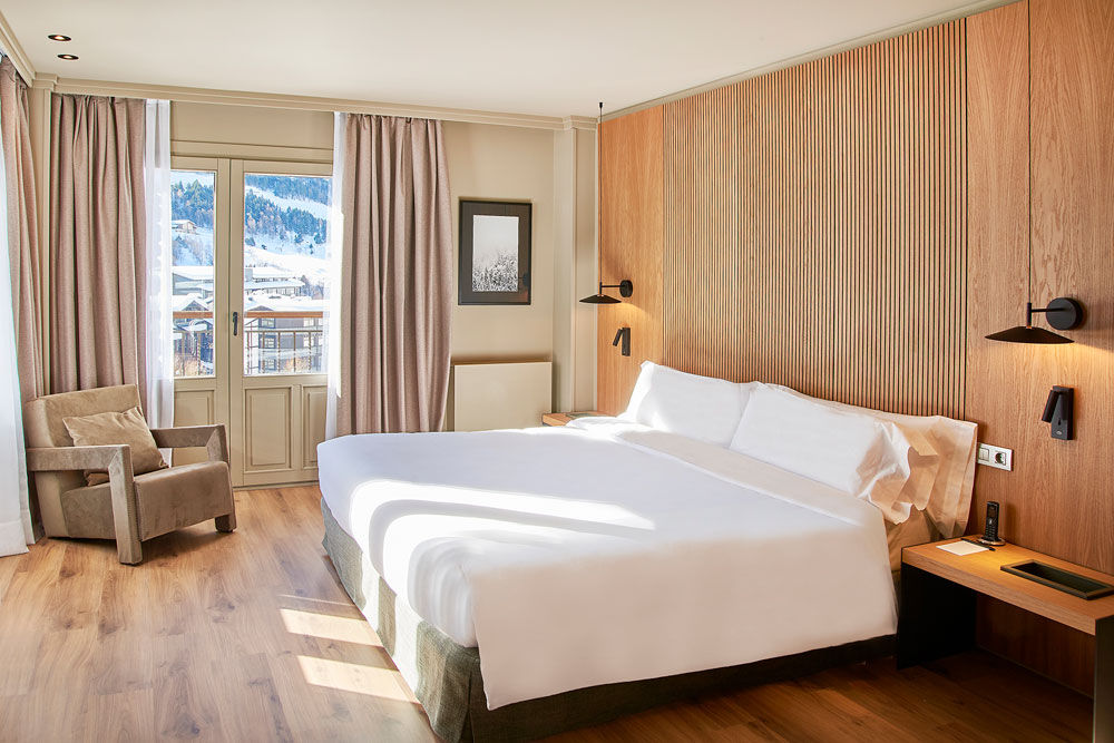 1000x667-hotel-serras-andorra1.jpg