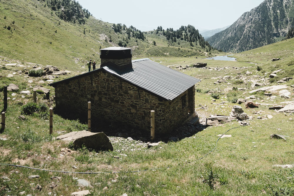 1000x667-refugi-pla-de-estany2.jpg