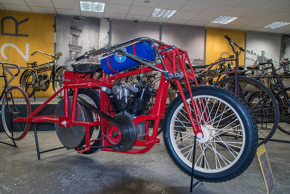 1000x668-museu-de-la-moto4.jpg