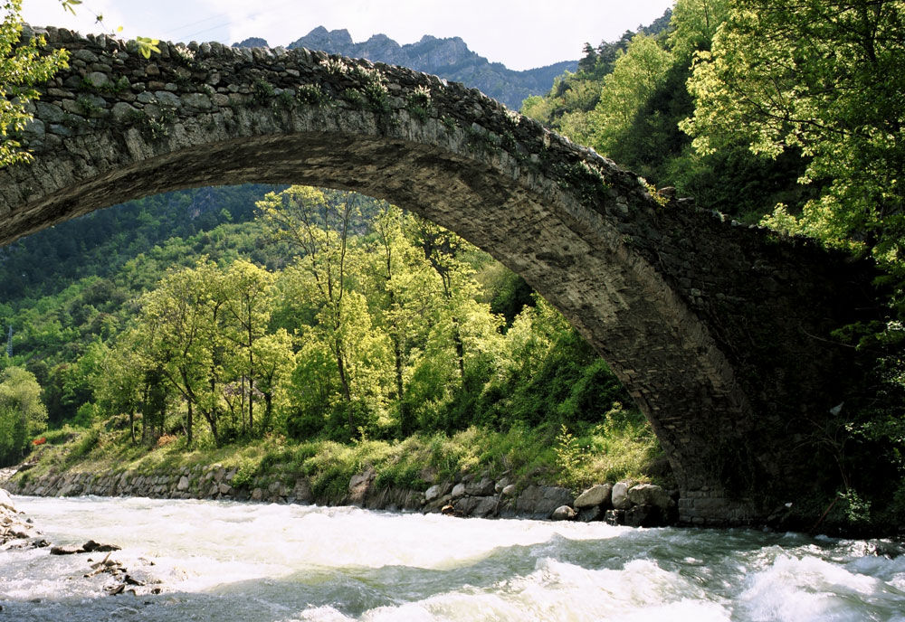 1000x688-pont-margineda.jpg