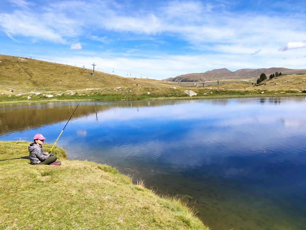 1000x750-pesca-infantil-llac-cubil1.jpg