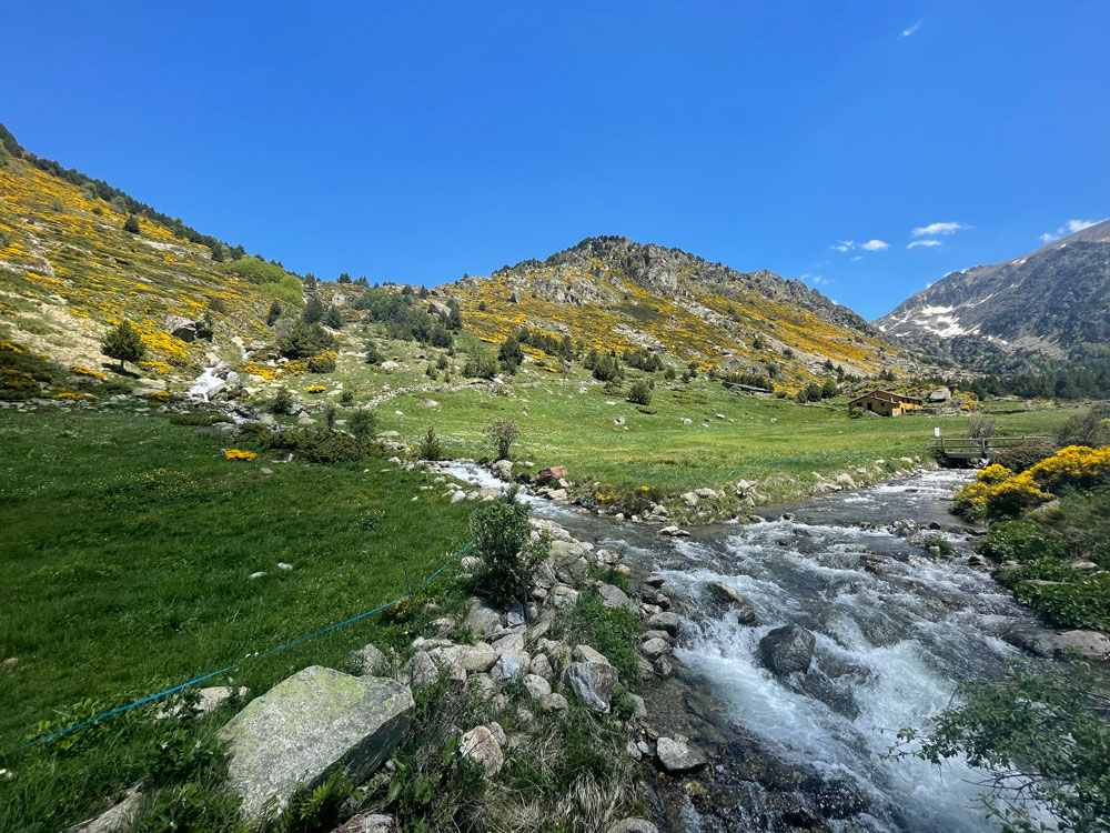 1000x750-vall-incles-a-la-motxilla.jpg