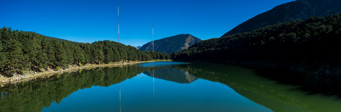/content/dam/visitandorra/ca/assets/images/coneix-andorra/explora-andorra/1104X364_llac-engolasters.jpg