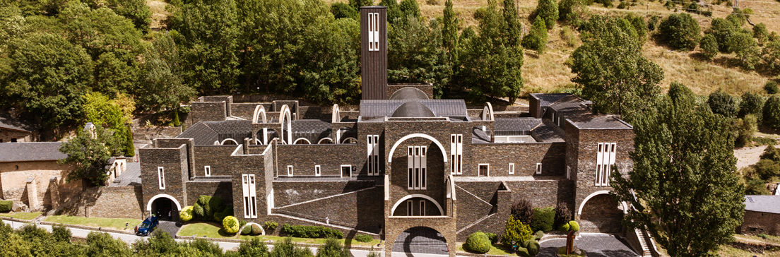 /content/dam/visitandorra/ca/assets/images/coneix-andorra/explora-andorra/1104X364_meritxell.jpg