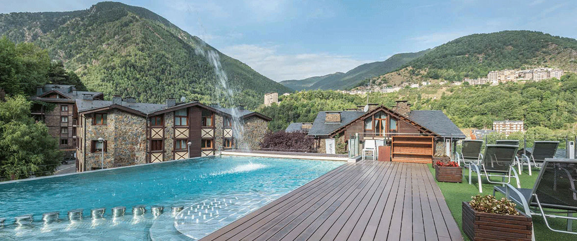 1177x492-anyos-park-a-andorra-un-centre-de-wellness-per-a-tot-l-any2.gif