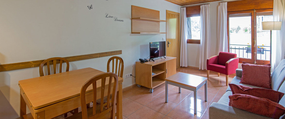 1177x492-aparthotel-la-tulipa-2.jpg
