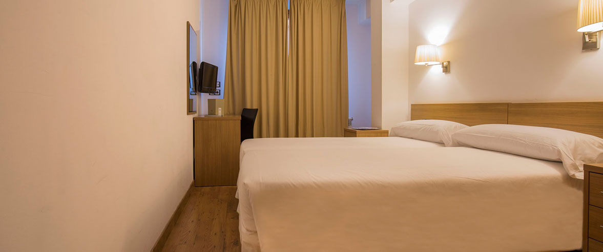 1177x492-hotel-catalunya0.jpg