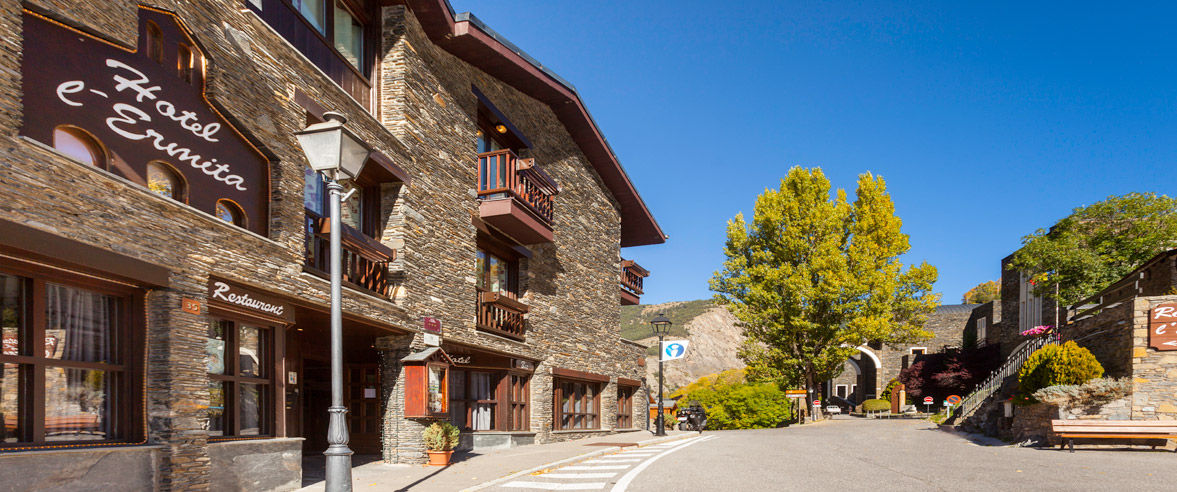 1177x492-hotelermita-1.jpg