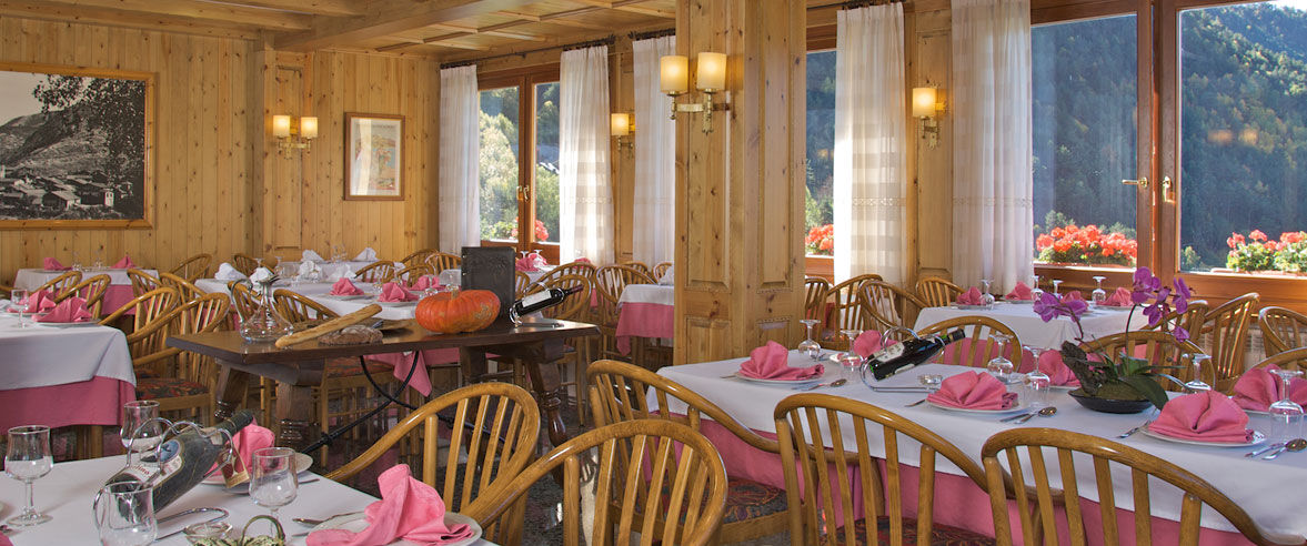 1177x492-restaurant-hotel-babot.jpg