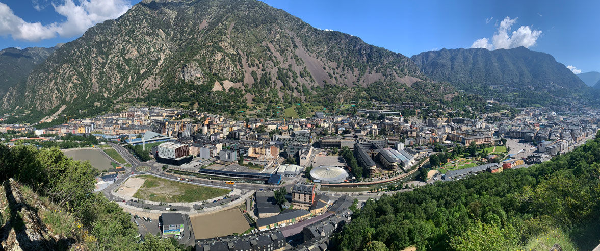 1177x492-ruta-de-senderisme-miradors-d-andorra-la-vella.jpg