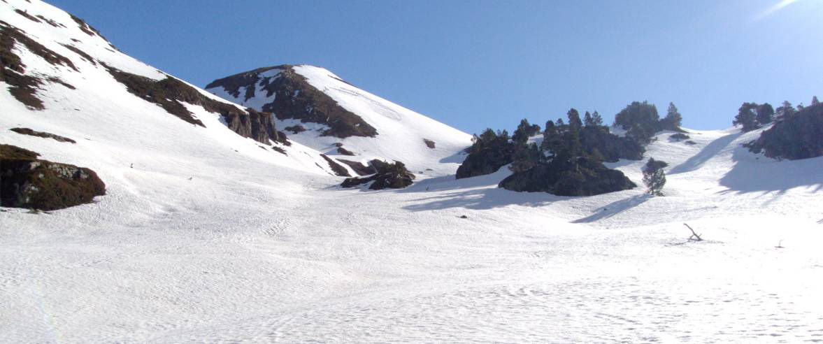 1177x492-skimo-pic-de-la-serrera1.jpg