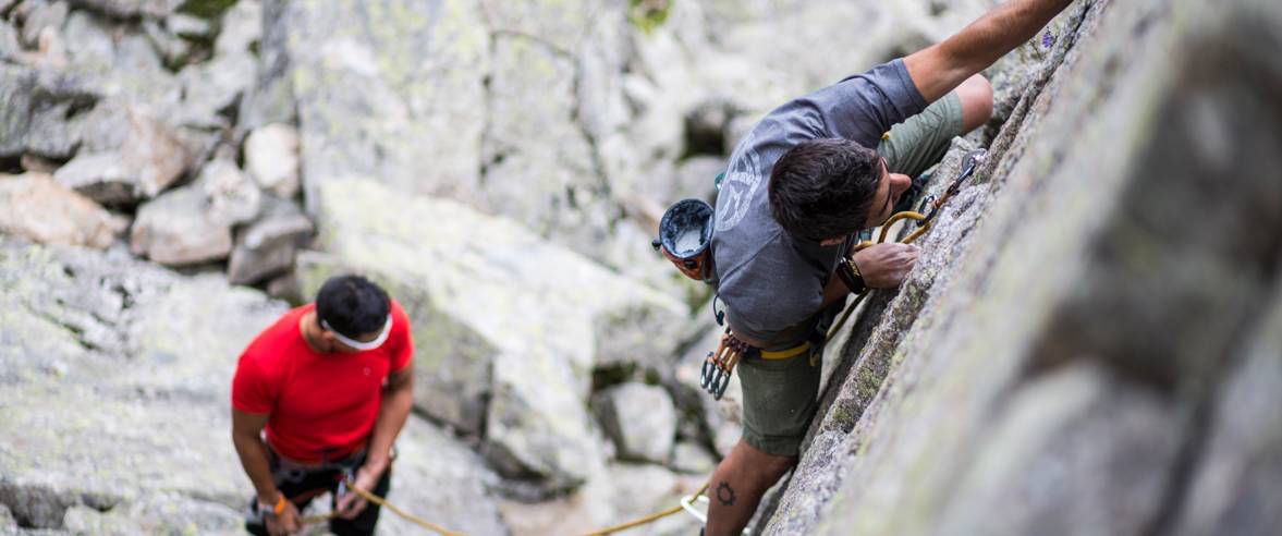 1177x492-zona-d-escalada-agulles-d-engolasters-2.jpg