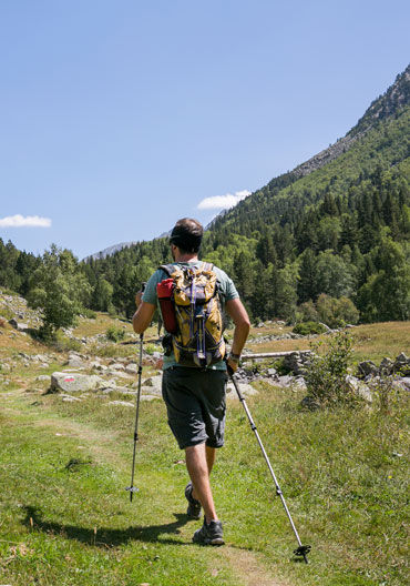 /content/dam/visitandorra/ca/assets/images/què-fer/natura/andorra-sports-training-country/370x528-senderisme.jpg