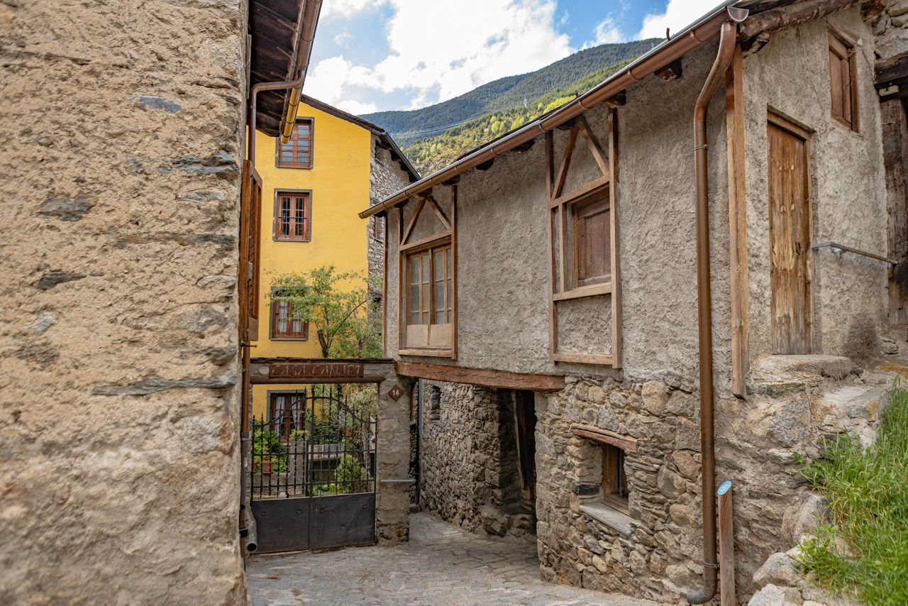 4.- I.C. Encamp i Vila.jpg