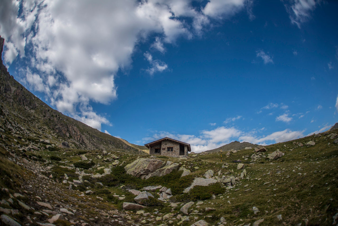 /content/dam/visitandorra/ca/assets/images/què-fer/natura/itineraris/AND TURISME SENDERISME REFUGI MONTMALUS001.jpg