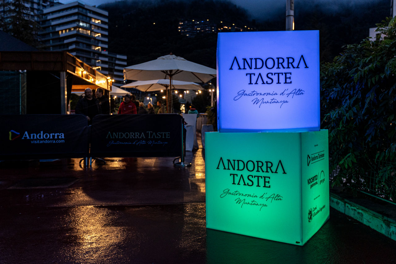 AT POPULAR 2024 - 20-9 -4802.jpg