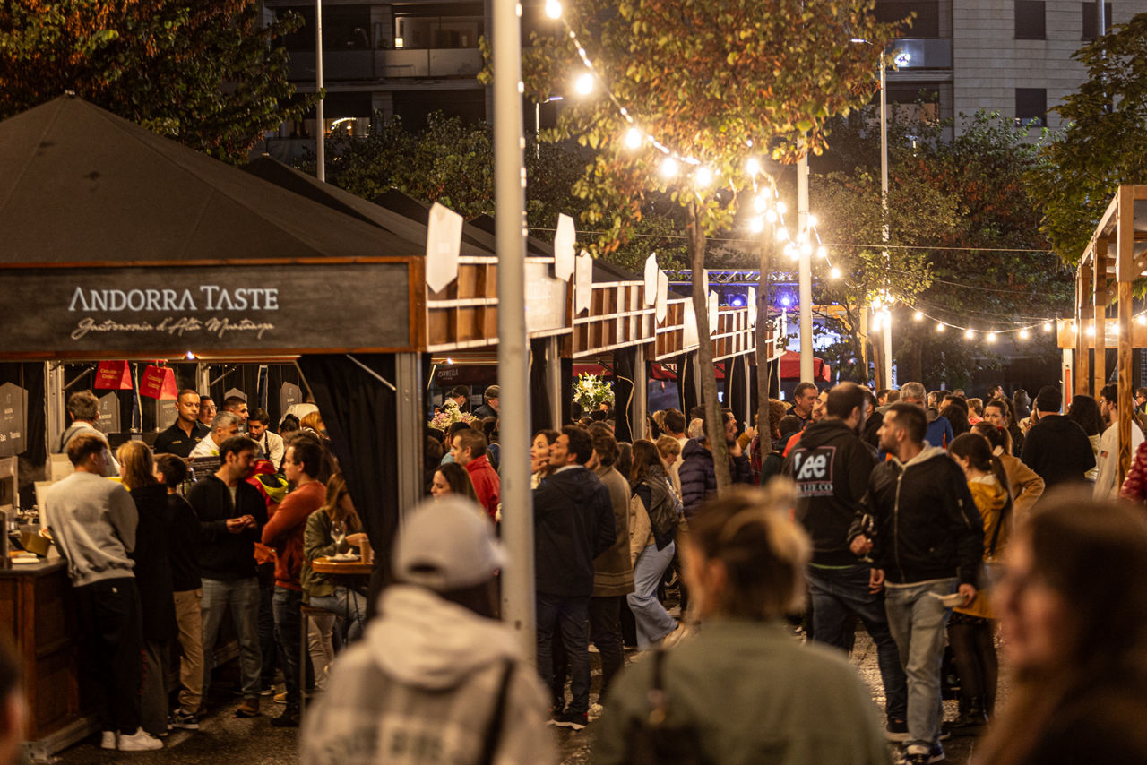 AT POPULAR 2024 - 20-9 -4829.jpg