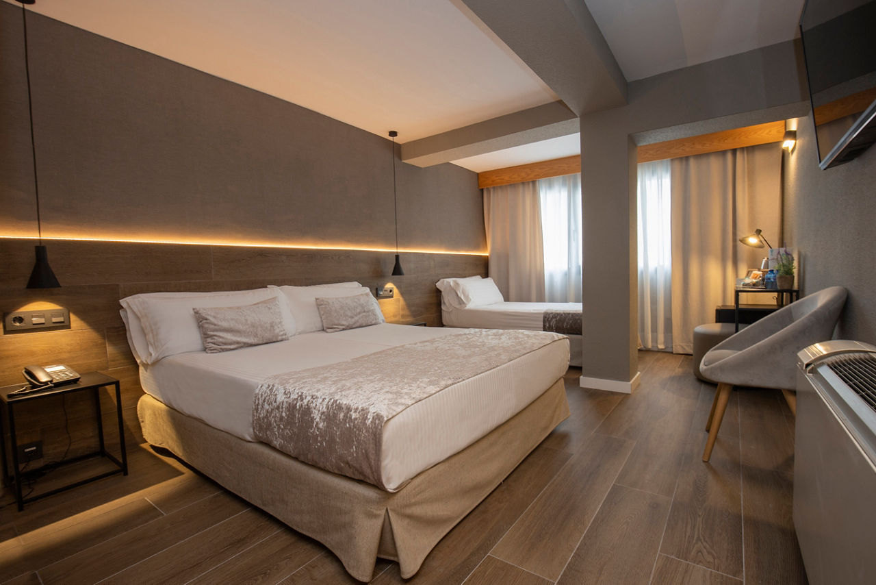 COMUNICADA TRIPLE.jpg