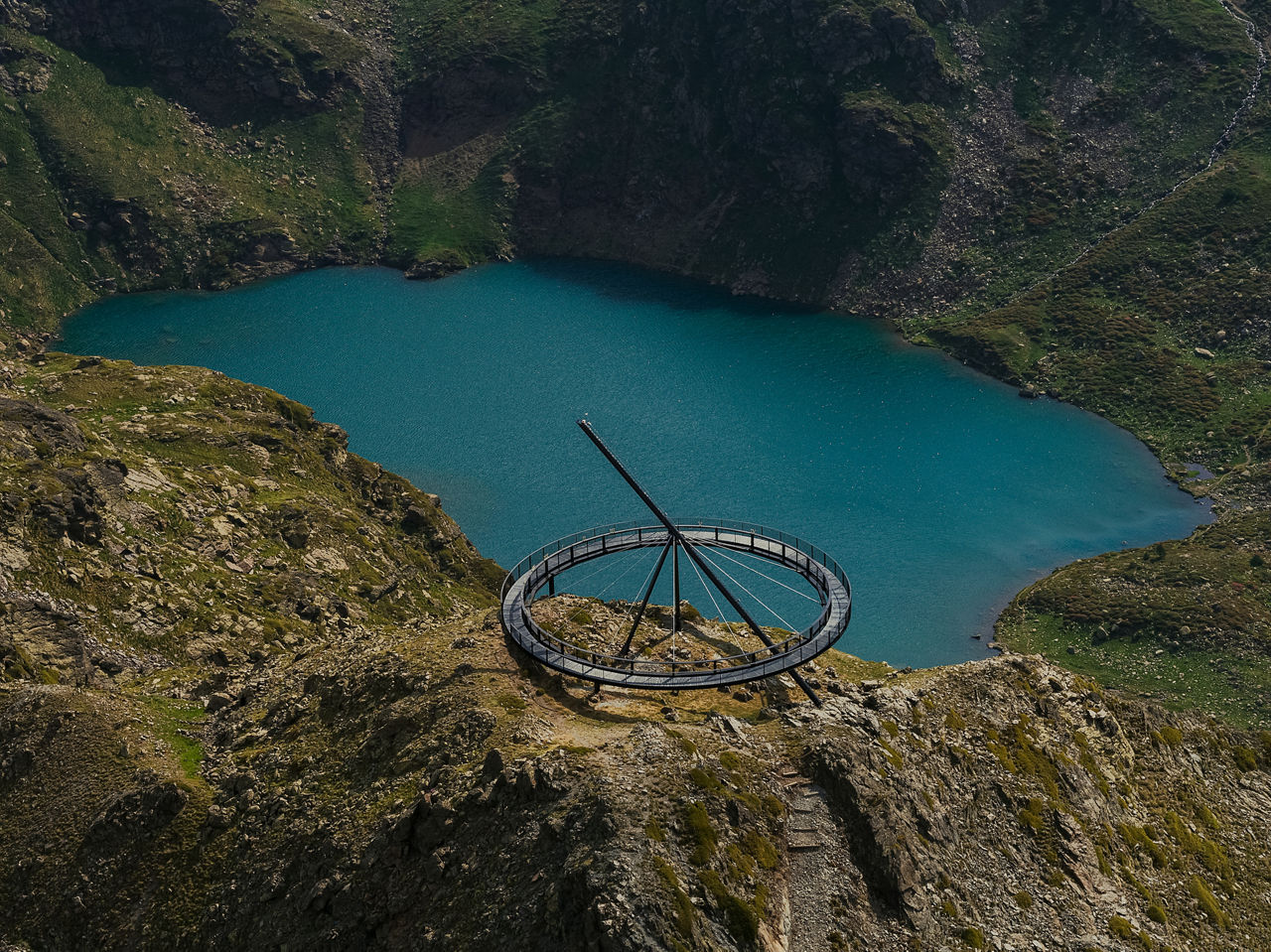 /content/dam/visitandorra/ca/assets/images/què-fer/natura/rutes-de-muntanya/DJI_0056-rellotge-solar-arcalis.jpg