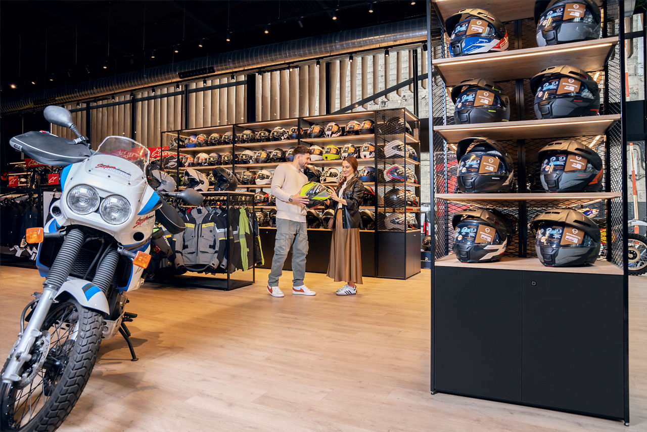 /content/dam/visitandorra/ca/assets/images/què-fer/compres/automoció/DSC00007 copia.tif