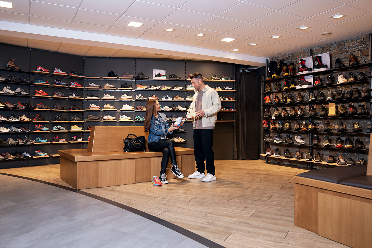 /content/dam/visitandorra/ca/assets/images/què-fer/compres/esports/DSC00296 copia.tif