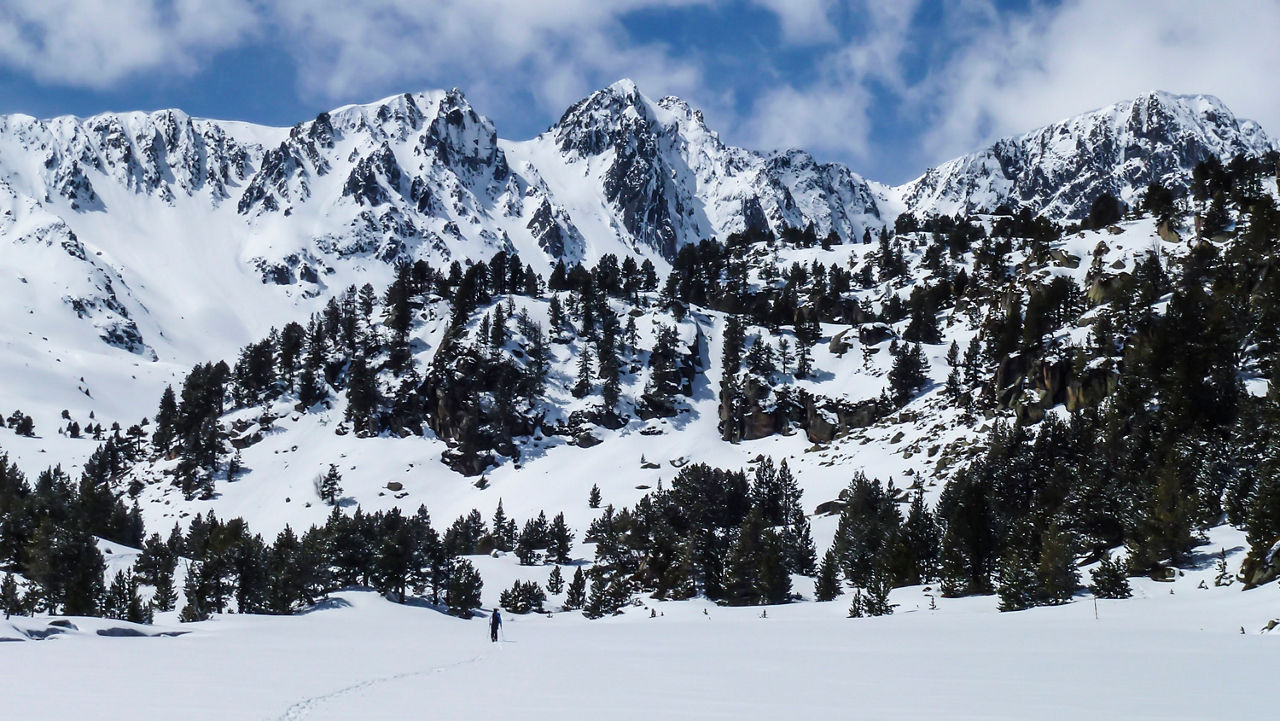 Descens Freeride Pic de Pessons (corredors Andorrans i Y) (1).jpg