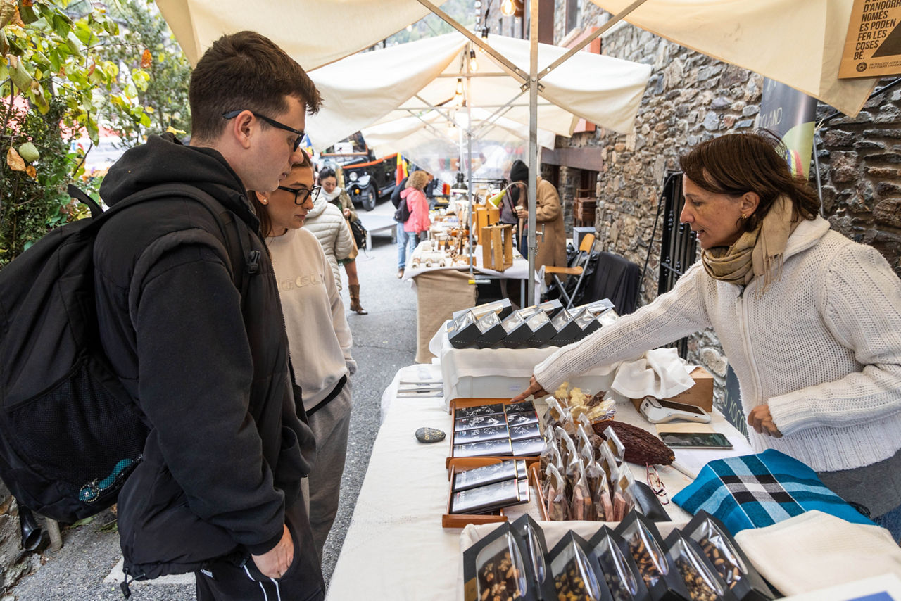 ANDORRA LA MASSANA 12/10/2024 
INAUGURACIÓ DELO MERCAT DE LA PITAVOLA A ARINSAL. 
FOTO: EDUARD COMELLAS. 
COMÚ DE LA MASSANA.