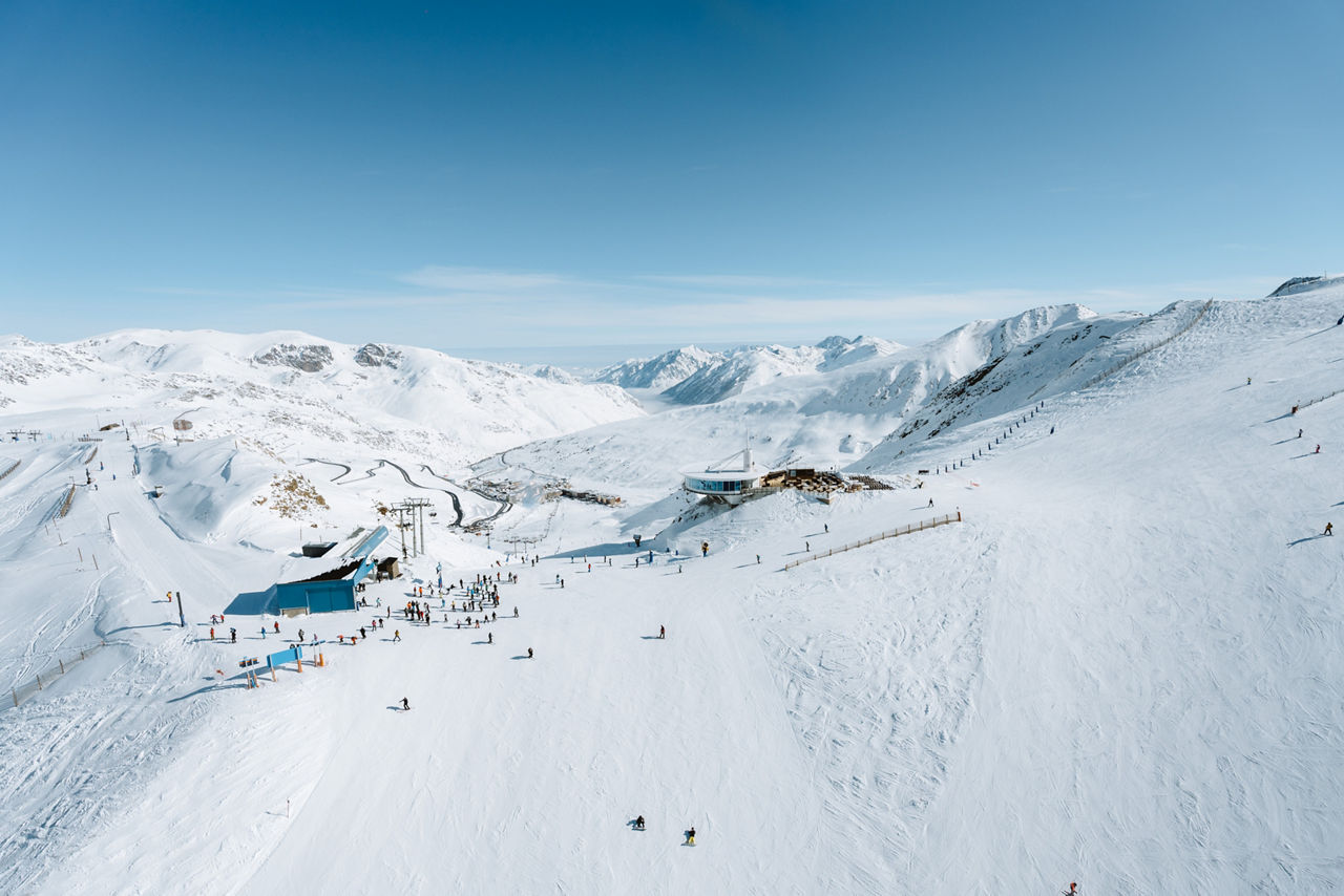 /content/dam/visitandorra/ca/assets/images/què-fer/natura/esqui/estació-esquí-grandvalira/GRANDVALIRA 4.jpg