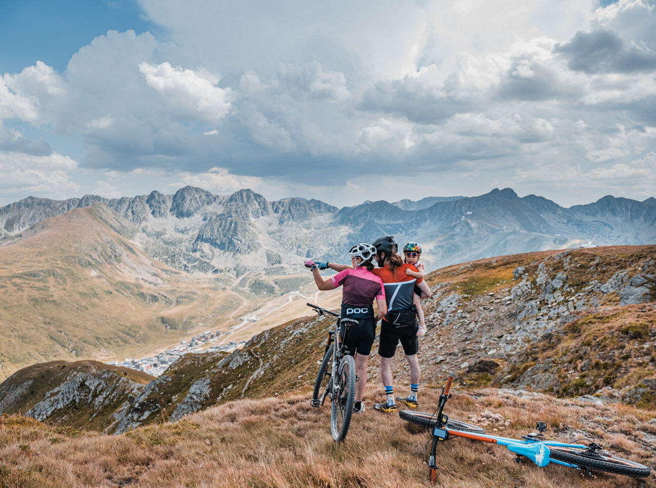 /content/dam/visitandorra/ca/assets/images/què-fer/natura/grandvalira-estiu/GV_E-BIKE_2_2.jpg