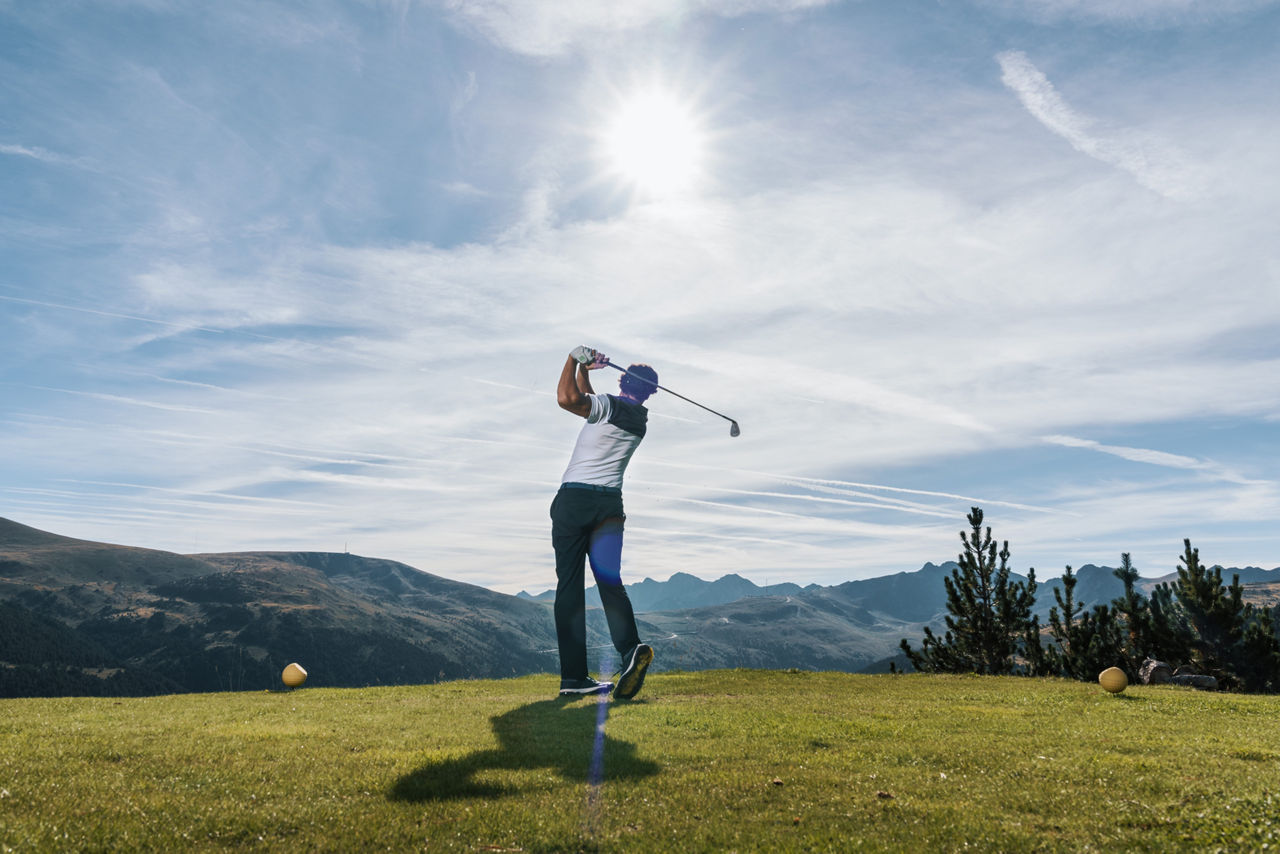 /content/dam/visitandorra/ca/assets/images/què-fer/natura/grandvalira-estiu/GV_ESTIU_ GOLF SOLDEU.jpg