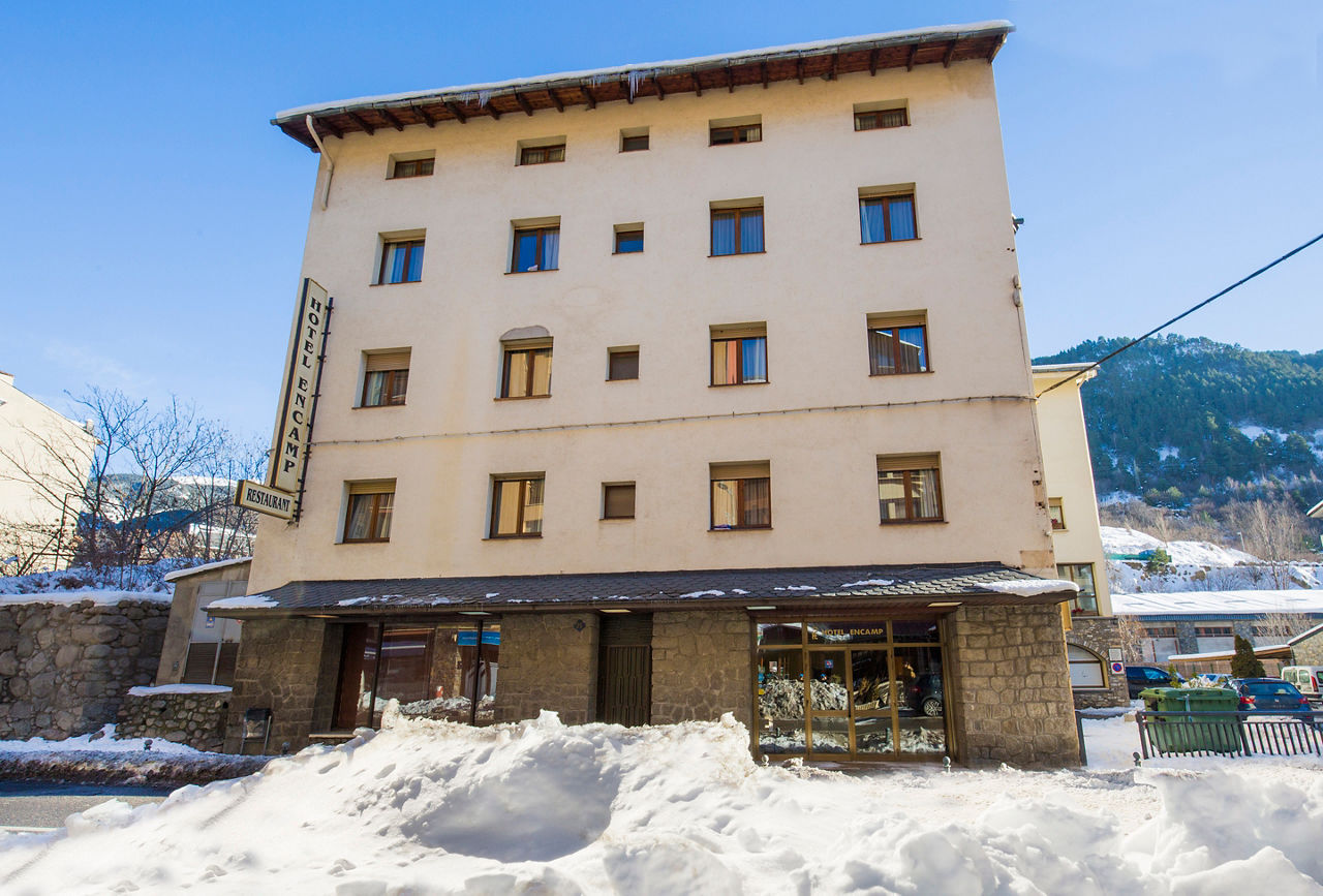 Hotel Encamp - Exterior Winter 1.jpg