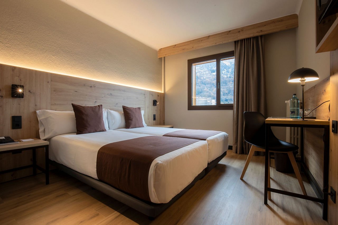 Hotel-Comtes-Urgell-Room-Double-12.jpg