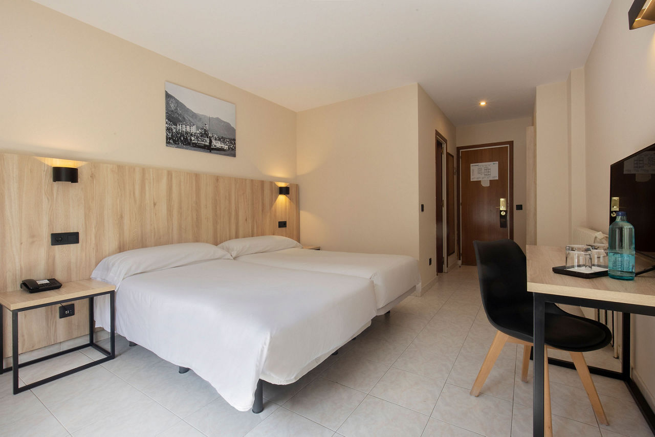 Hotel-Encamp-Room-Double-03.jpg