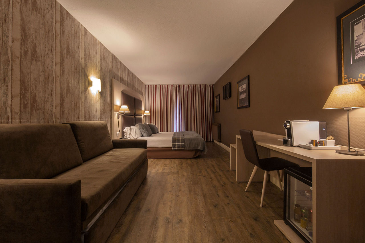 Hotel-Himalaia-Soldeu-Room-Quadruple-22.jpg
