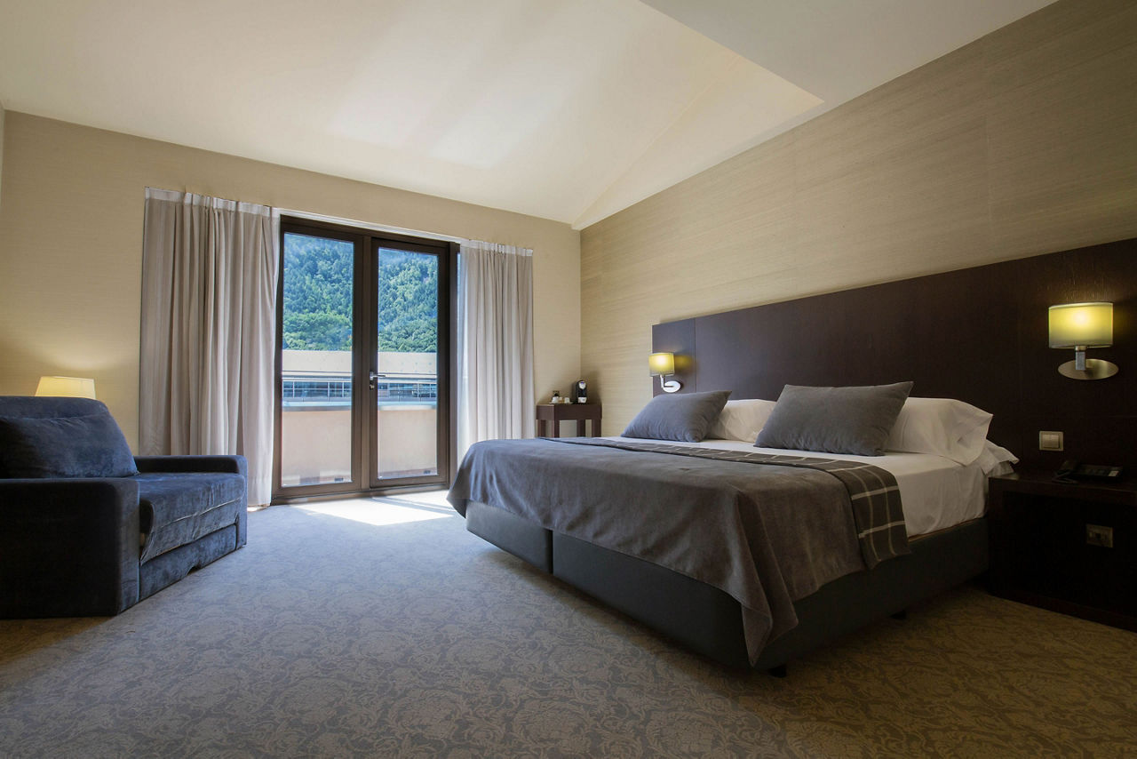Hotel-Magic-Andorra-Room-Superior-05.jpg