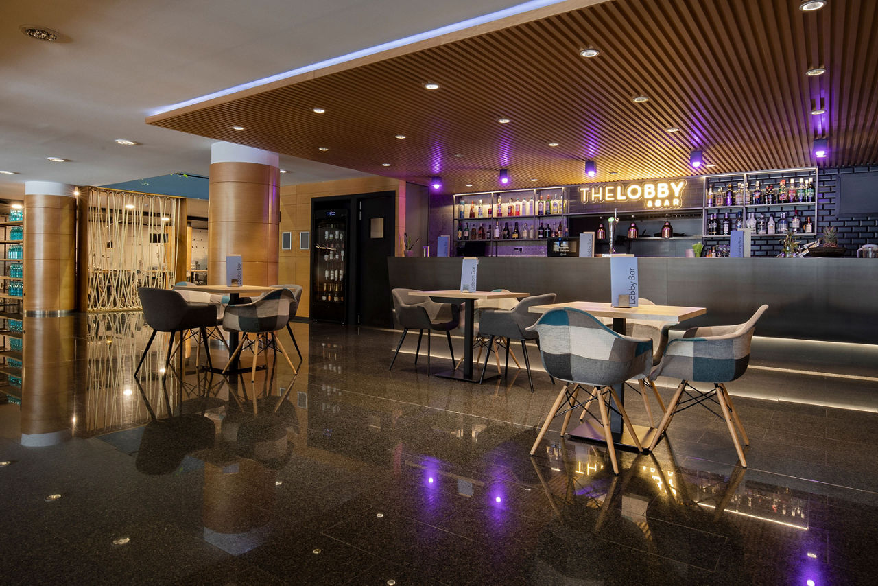 Hotel-Nexta-Escaldes---The-Lobby-Bar-07.jpg