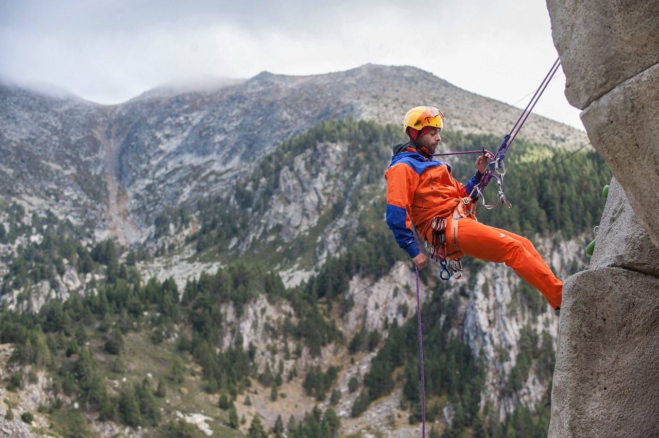 /content/dam/visitandorra/ca/assets/images/què-fer/natura/active-tourism-companies-entities/OT encamp - rocodrom.jpg
