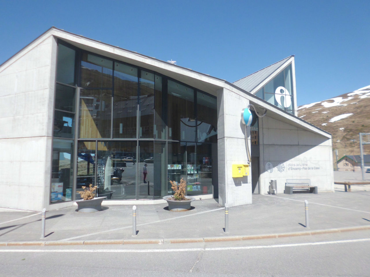 /content/dam/visitandorra/ca/assets/images/planifica/informació-per-al-visitant/oficines-de-turisme/Pas de la Casa_Encamp.JPG