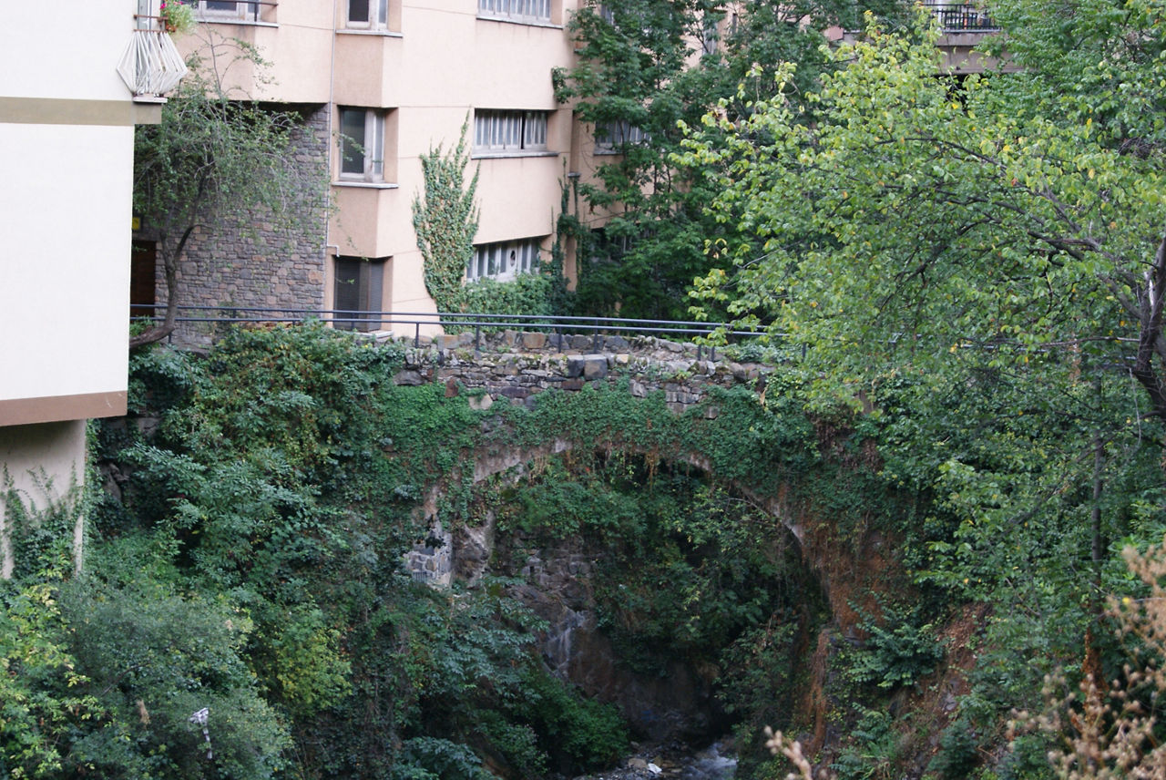 /content/dam/visitandorra/ca/assets/images/què-fer/cultura/ponts-d'andorra/Pont_Escalls.jpg