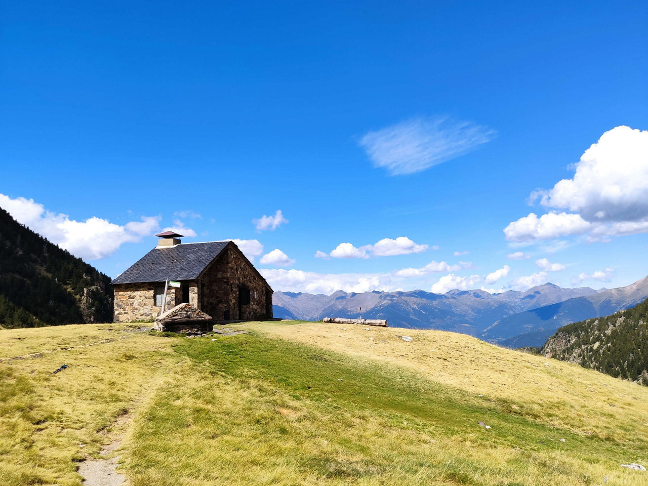 /content/dam/visitandorra/ca/assets/images/planifica/informació-per-al-visitant/allotjaments/allotjaments-singulars/Refugi Prat Primer111-compressed.jpg