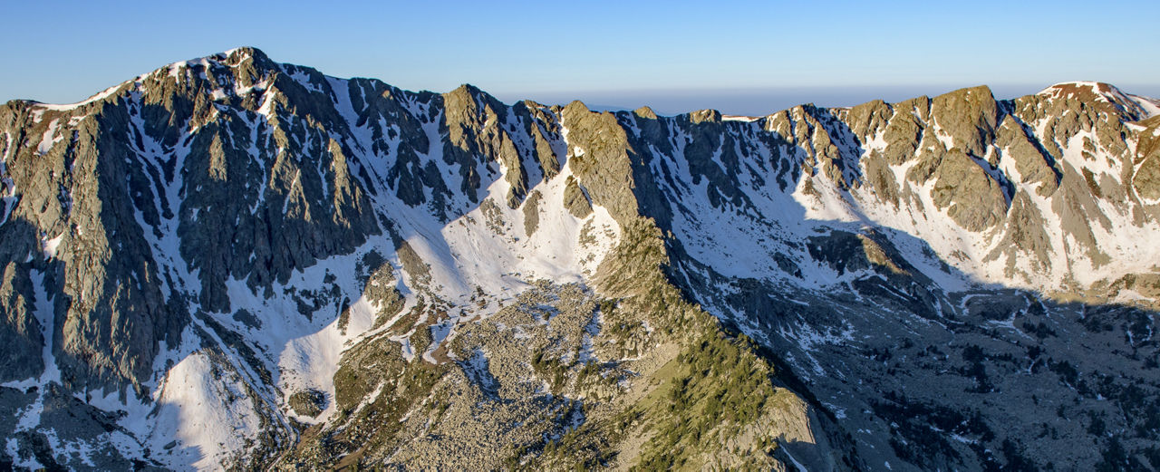 /content/dam/visitandorra/ca/assets/images/què-fer/natura/andorra-al-natural---ng/Rojo_LUGARES_Top5_02_Vall_del_Madriu.jpg
