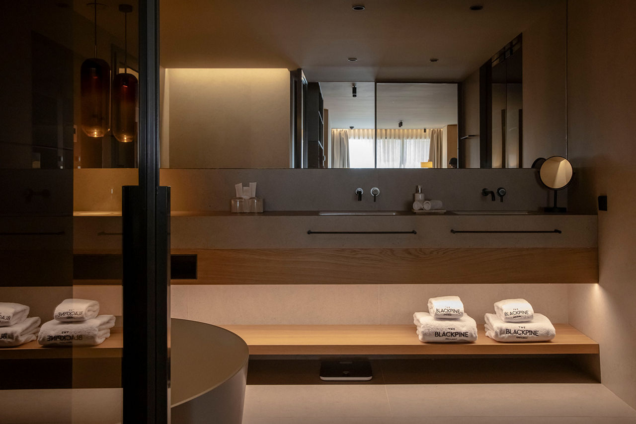 SUITE BATHROOM.jpg