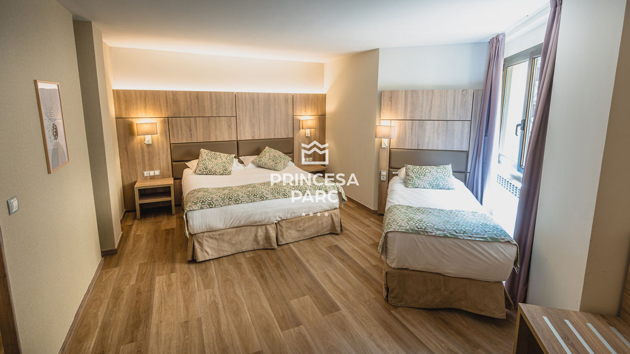 Fotos Princesa con logo - 7