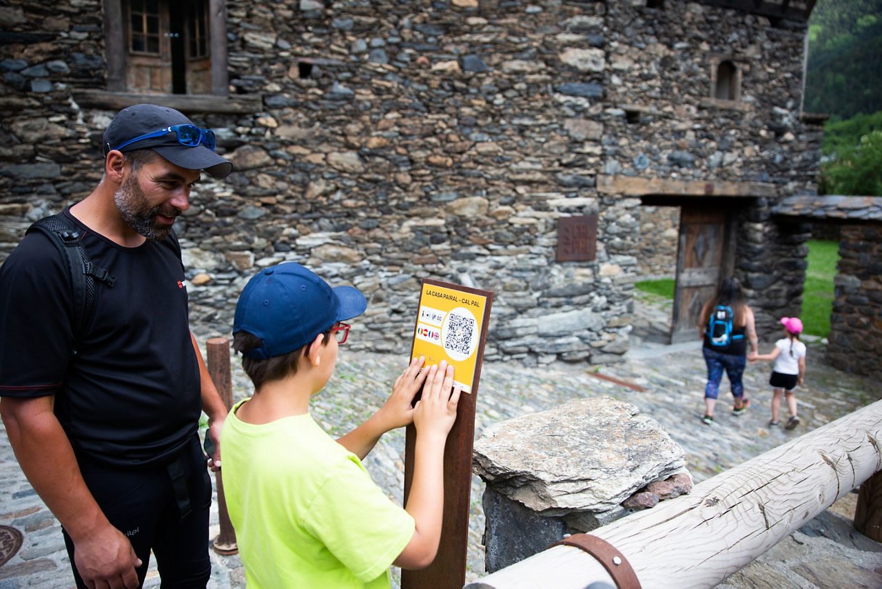 /content/dam/visitandorra/ca/assets/images/què-fer/turisme-inclusiu/Turisme Inclusiu Qucut - FS-290.jpg