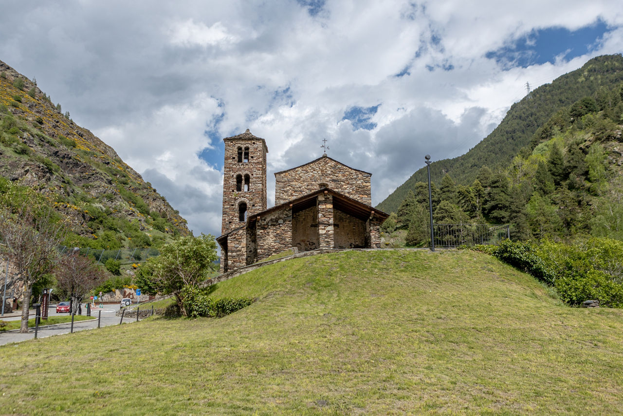 /content/dam/visitandorra/en/assets/images/cfs/establishment/church-of-sant-joan-de-caselles/andorraworld-desantis-carolina-2024-Canillo--sant-joan-de-caselles-3V7A4666.jpg