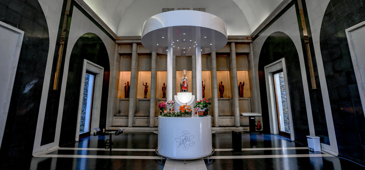 /content/dam/visitandorra/ca/assets/images/què-fer/cultura/esglèsies-d'andorra/basílica-santuari-de-meritxell/andorraworld-desantis-carolina-2024-Canillo--santuari-meritxell-DSC06823.jpg