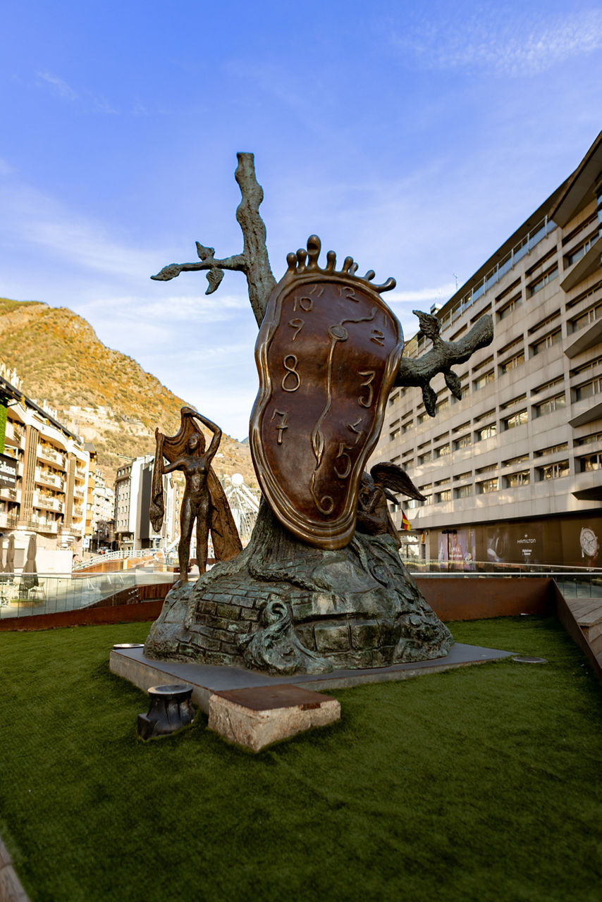 /content/dam/visitandorra/ca/assets/images/què-fer/cultura/cultural-itineraries/andorra-la-vella/andorraworld-desantis-eltokinamarket--------k---------is-%2540foy----krl---------2024--3V7A4172 (1).jpg