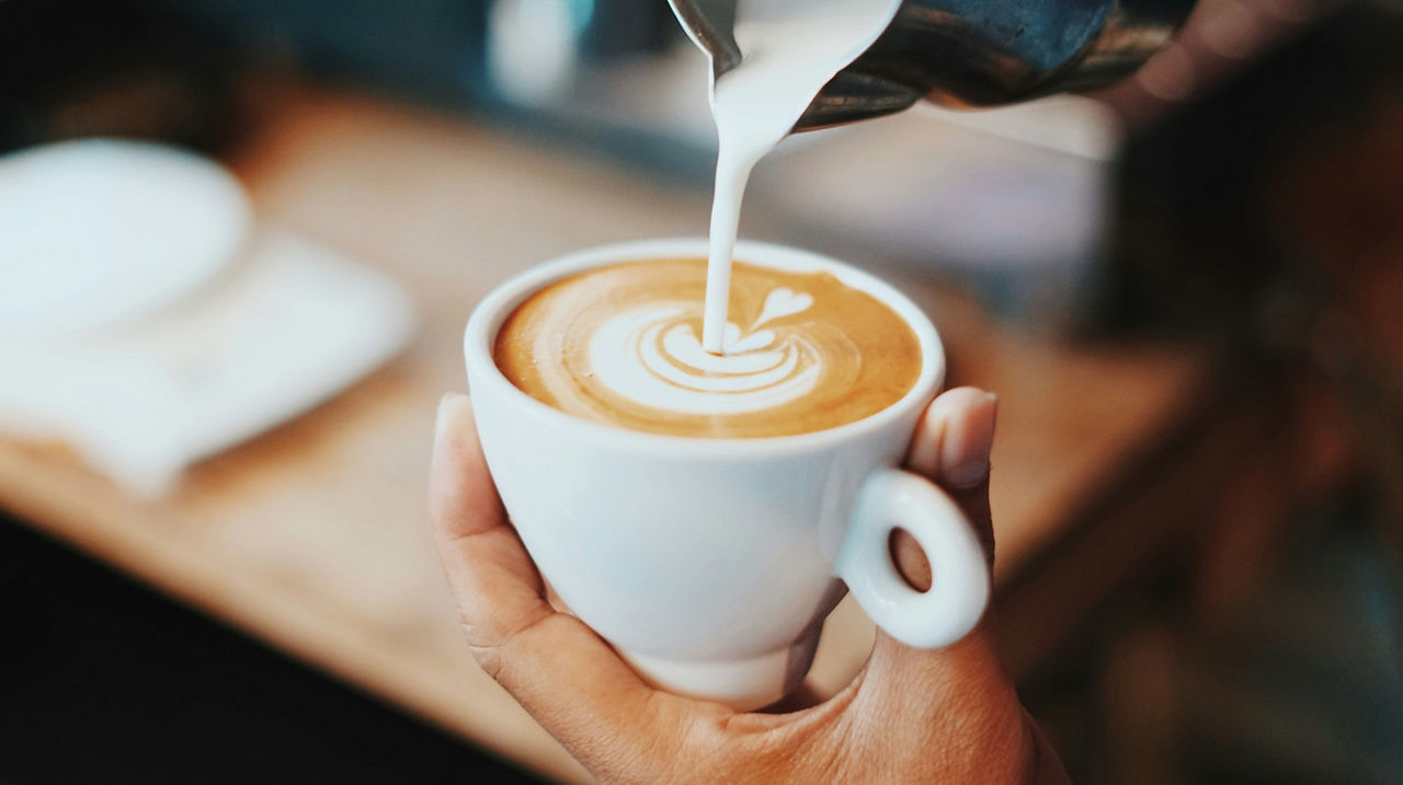 /content/dam/visitandorra/ca/assets/images/què-fer/gastronomia/featured-cafes-in-andorra/cafe-unsplash.jpg